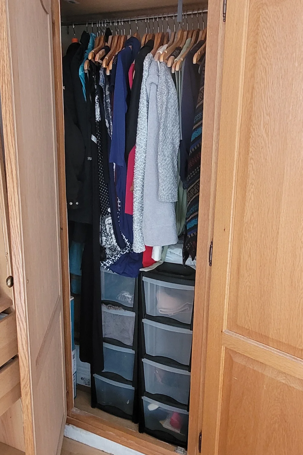 Armoire avant rangement